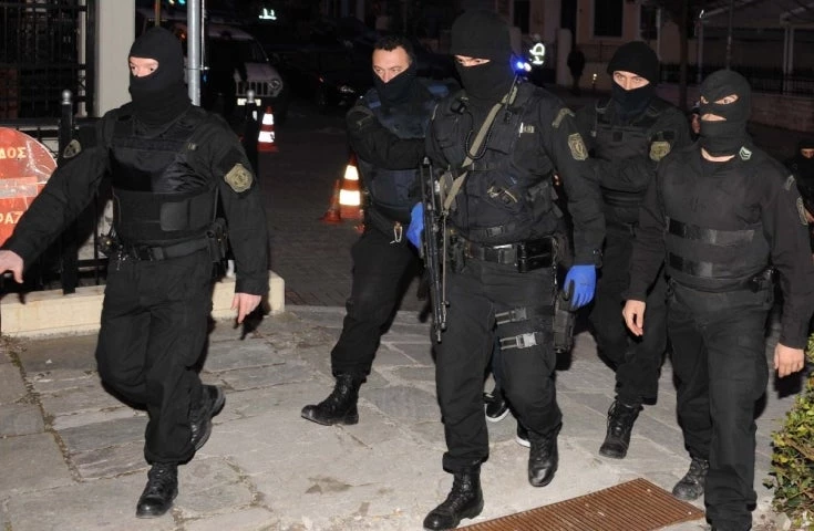 Σκότωσαν με βροχή από σφαίρες τον κουμπάρο του εφοπλιστή Ν.Πατέρα: Εν ψυχρώ δολοφονία συνταξιούχου αστυνομικού πρώην μέλος των ΕΚΑΜ